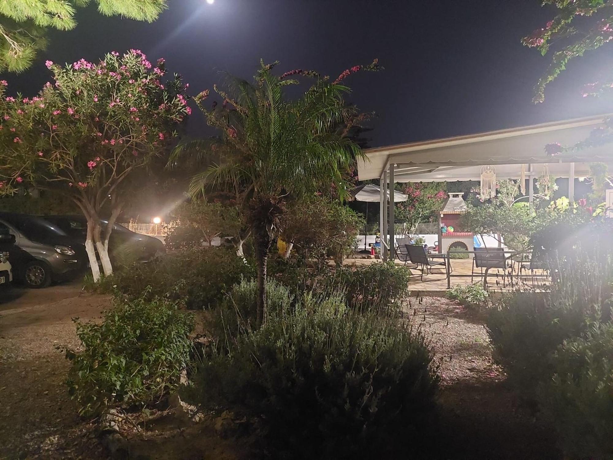Pefki  George Beach Studios מראה חיצוני תמונה