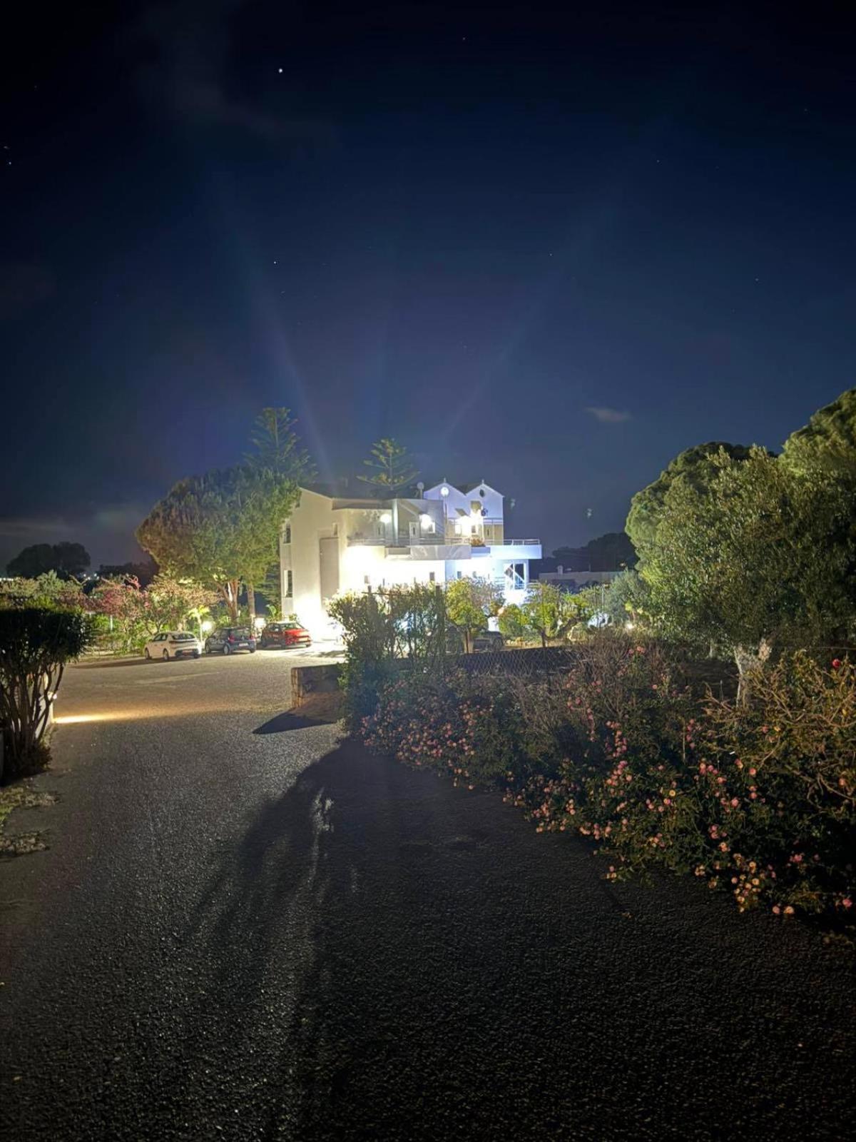Pefki  George Beach Studios מראה חיצוני תמונה